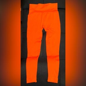 Set Active x Madelyn Cline Leggings